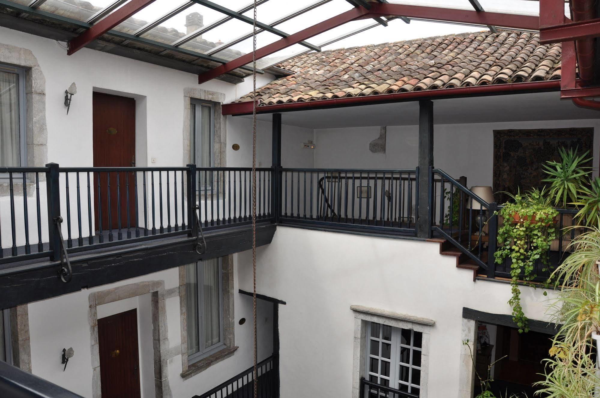 The Originals City, Hotel La Reine Jeanne, Orthez Exterior photo