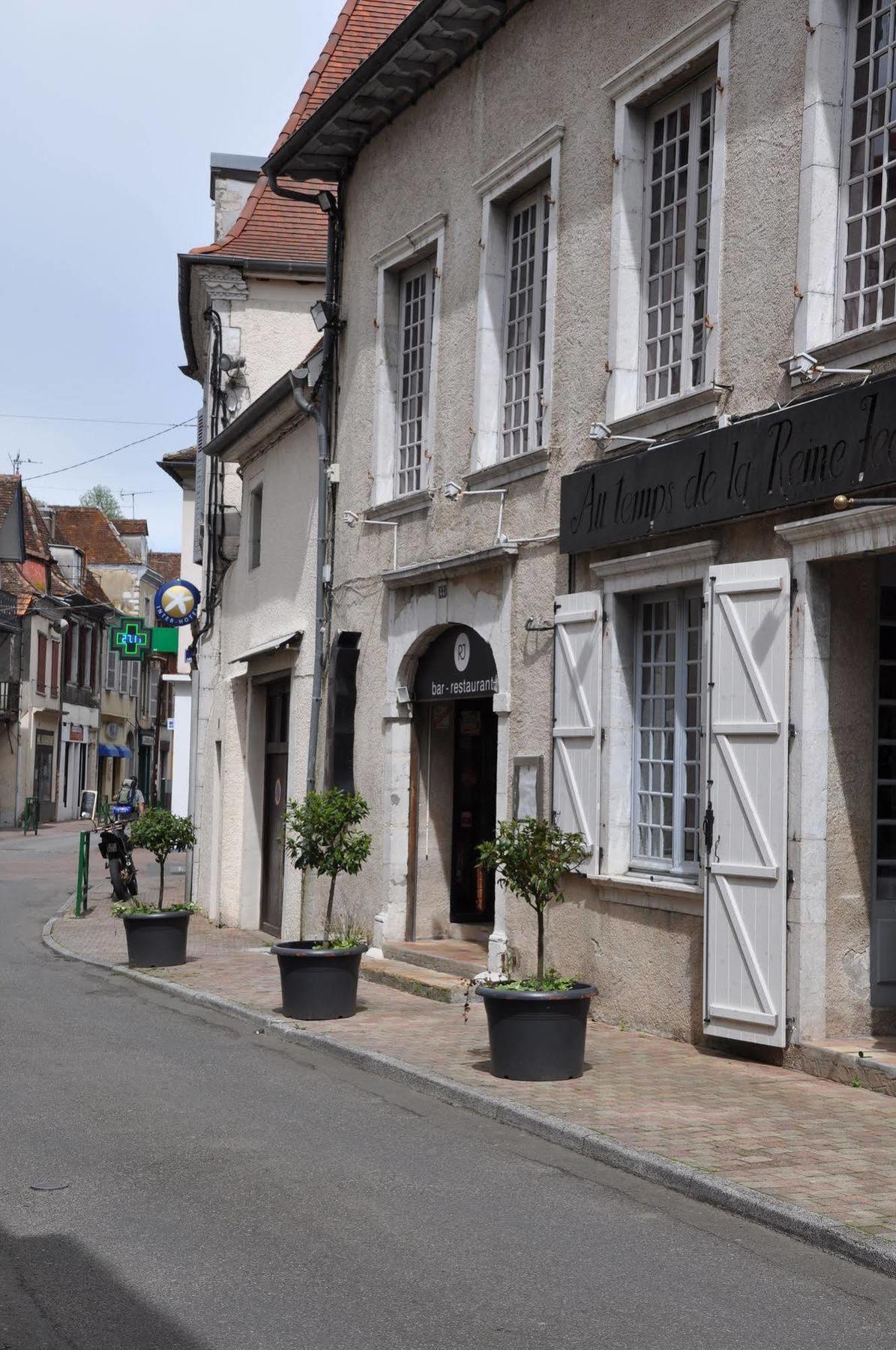 The Originals City, Hotel La Reine Jeanne, Orthez Exterior photo