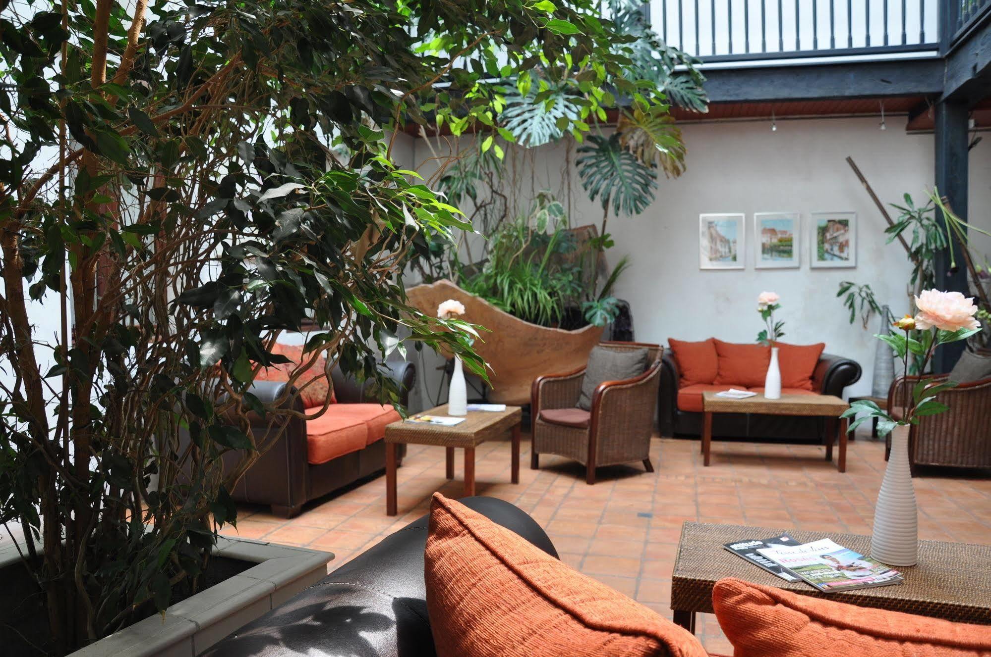 The Originals City, Hotel La Reine Jeanne, Orthez Exterior photo