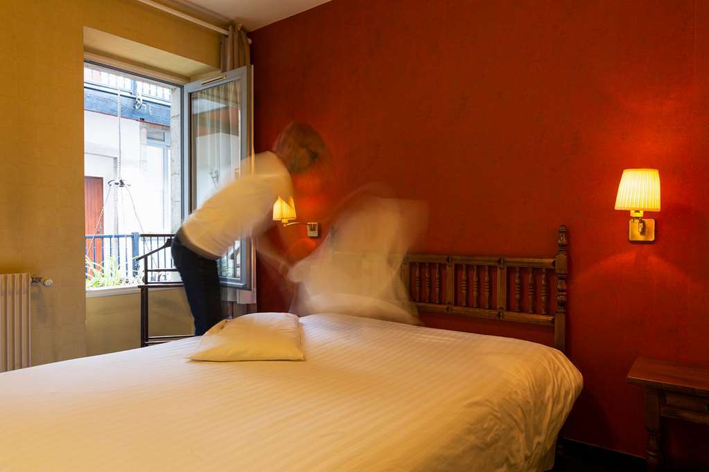 The Originals City, Hotel La Reine Jeanne, Orthez Room photo